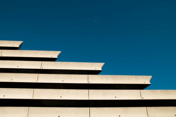 A sequence of abstract shapes showing a clear progression.